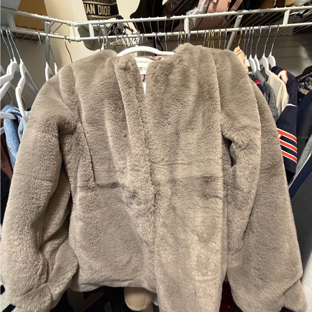 New: Banana Republic Faux Fur Tie Jacket Size Medium Color Sable - Picture 5 of 5